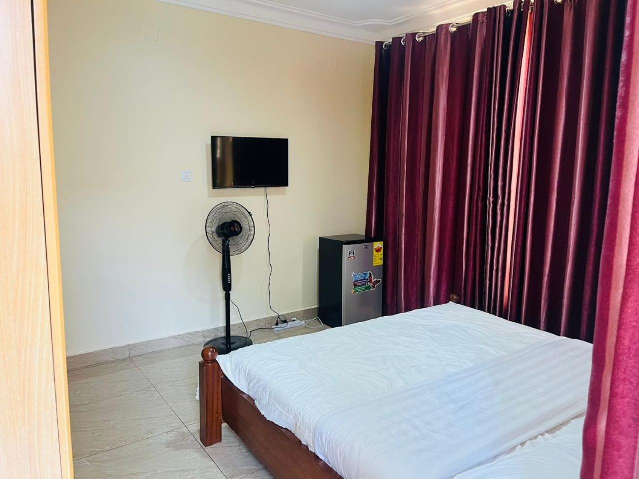 Petra Homes คิกาลี ภายนอก รูปภาพ