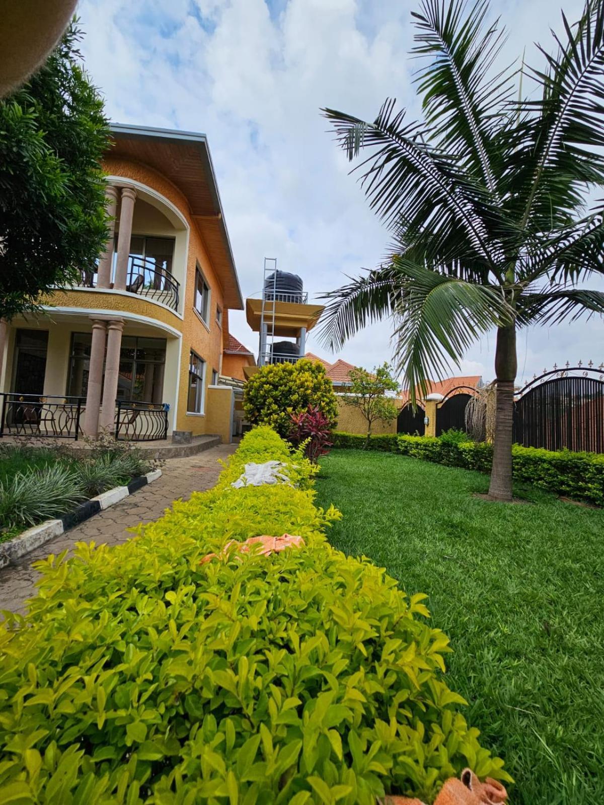 Petra Homes คิกาลี ภายนอก รูปภาพ